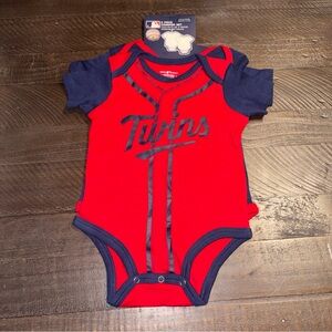 MLB TWINS MINNESOTA BASEBALL Red and Navy Baby Onesie Set 3-6 Months